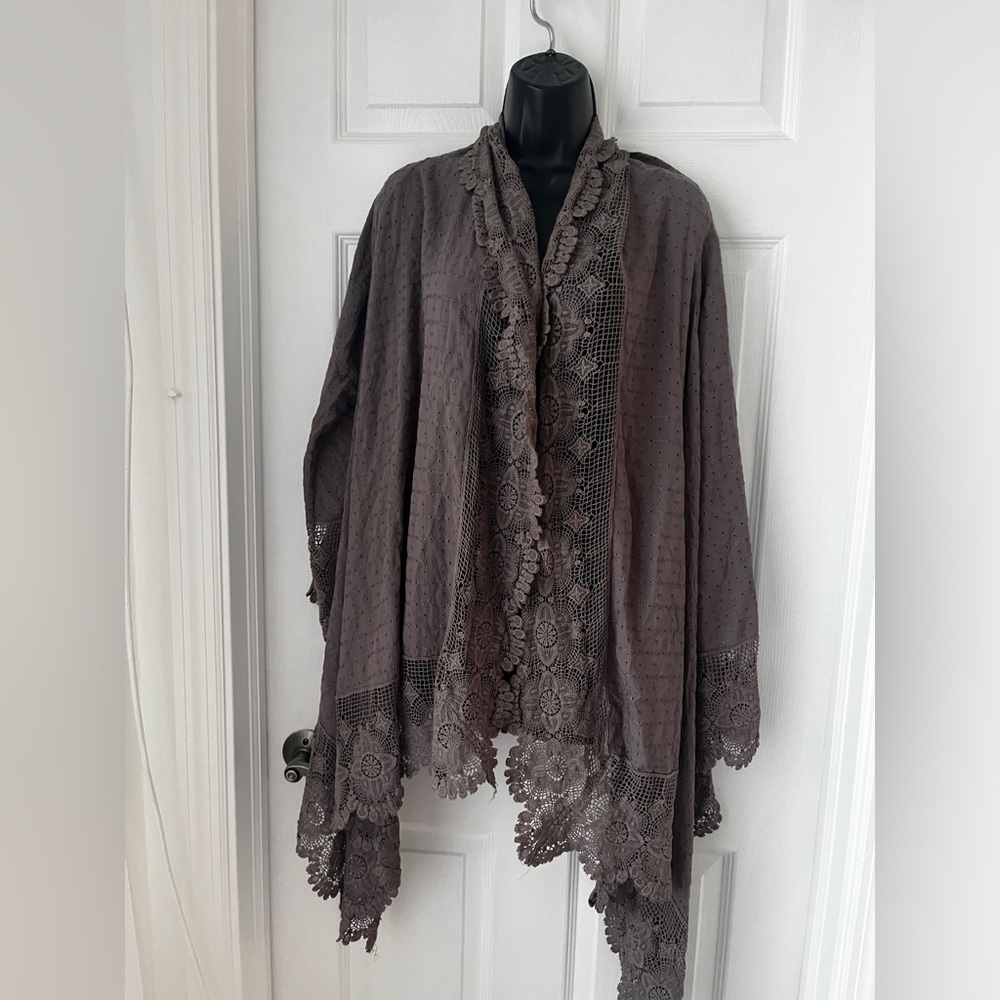 Paparazzi Lace Trimmed taupe gray Cape cardigan cover size M - Picture 1 of 16